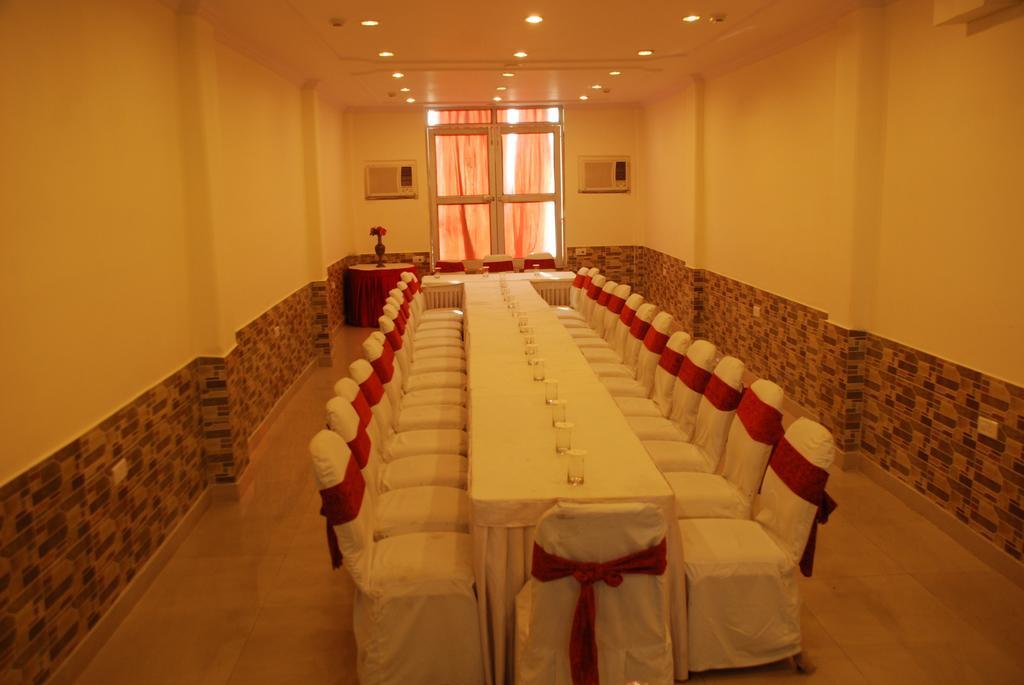 Hotel Ganga Ratan Agra  Dış mekan fotoğraf